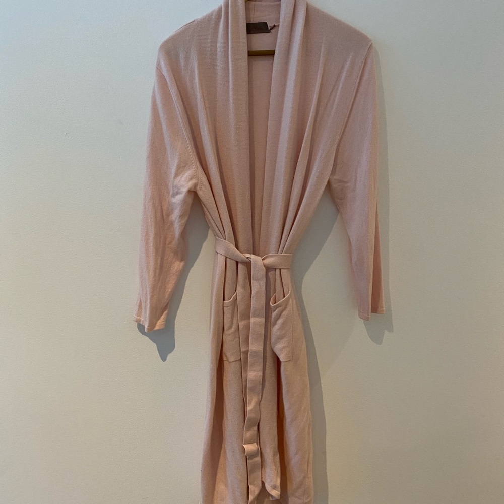 Cashmere light pink robe